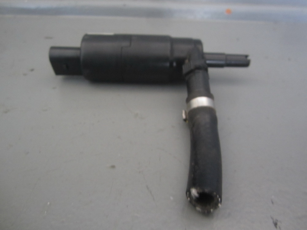 BMW Genuine Windshield Washer Pump 8377430 Used Auto Parts